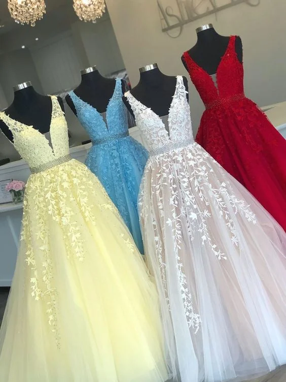 Inventory Reduction relaxed fit dressrelaxed fit dressBall Gown V-neck Lace Prom Dress