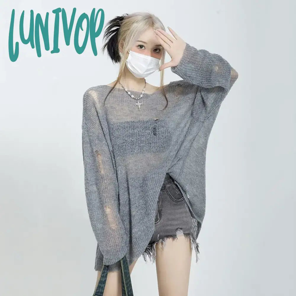 GRAY