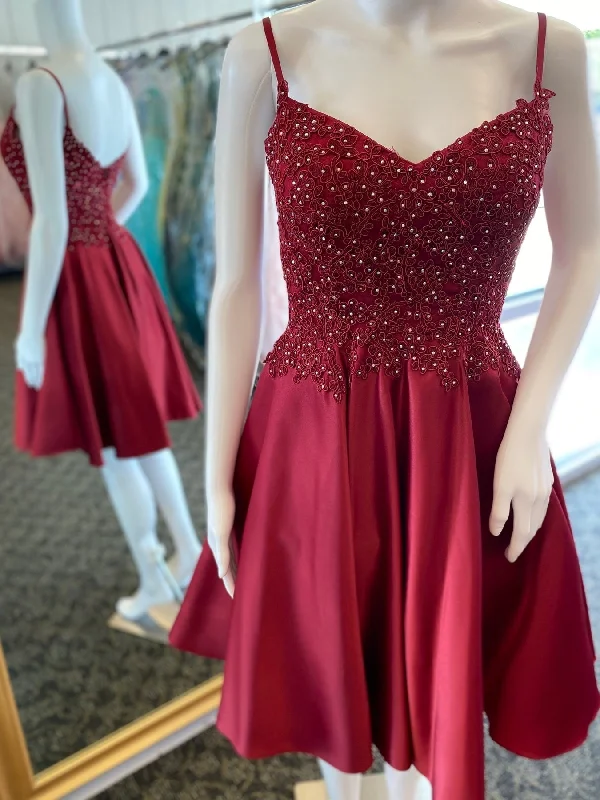 Early Access structured dressstructured dressV Neck Beaded Burgundy Lace Prom Dresses, Wine Red Lace Homecoming Dresses, Short Burgundy Formal Graduation Evening Dresses SP2697