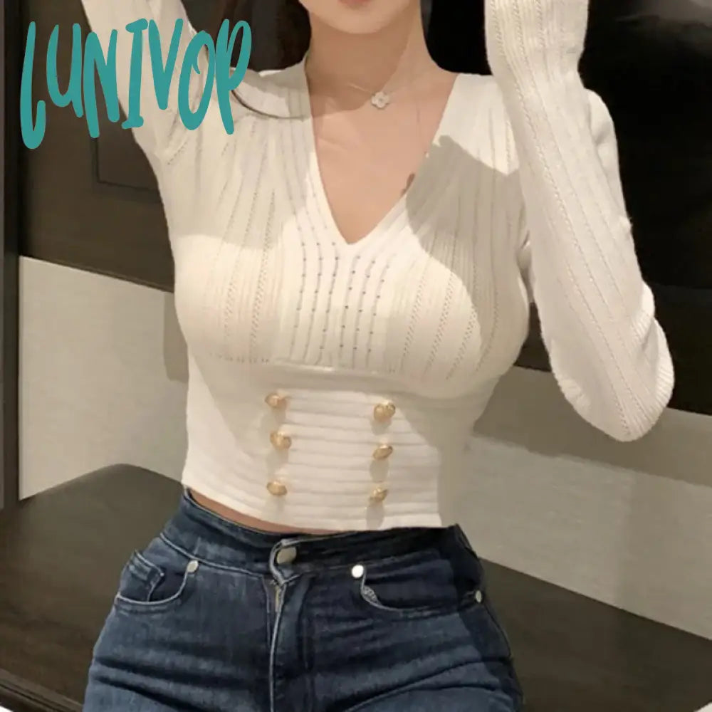 Factory Direct Sale Lunivop Autumn Winter Vintage Buttons V-neck Sweater Ladies Loose Casual Knitting Pullover Top Women Long Sleeved Slim Fit Tops