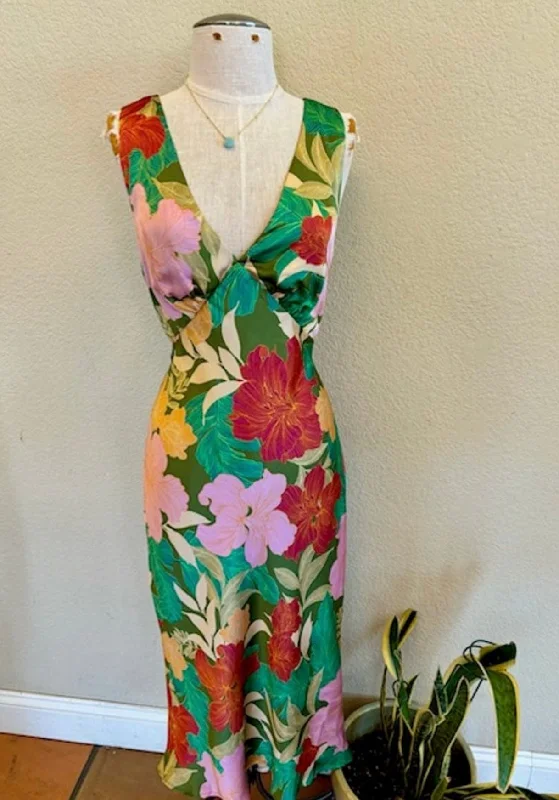 Limited Time Discount wrap-around dresswrap-around dressIbiza Garden