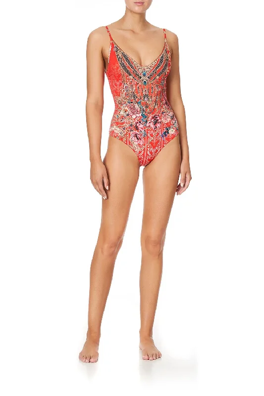 Online Specials WIRED V-NECK ONE PIECE AND THE QUEEN WORE RED