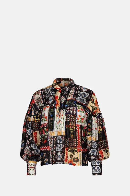 Last Chance cozy workout hoodieCeleste Blouse Floral Quilt