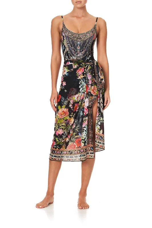 Price Reduction LONG SARONG HAMPTON HIVE